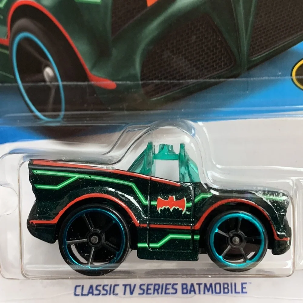 Classic TV Series Batmobile Tooned Hot Wheels Car BatMan Hotwheels DC Comics 🆕